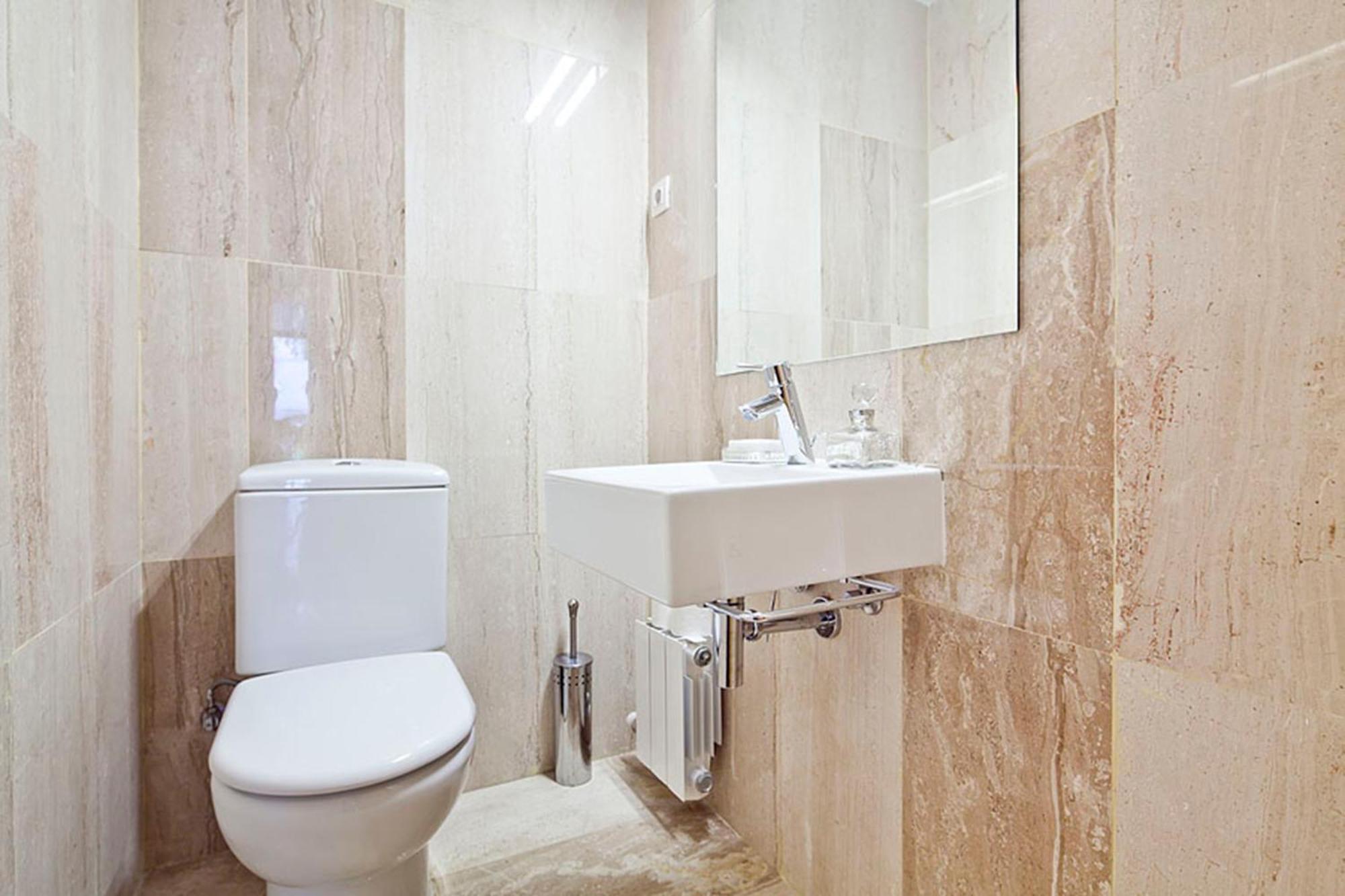 Apartment Barcelona Rentals - Private Pool And Garden Center Room photo