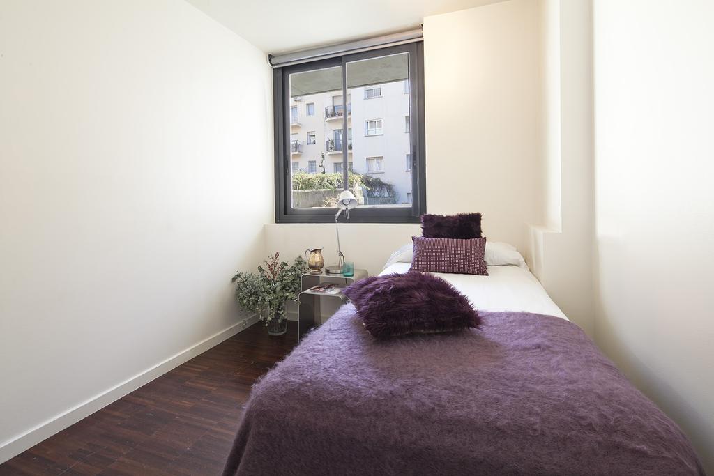 Apartment Barcelona Rentals - Private Pool And Garden Center Exterior photo